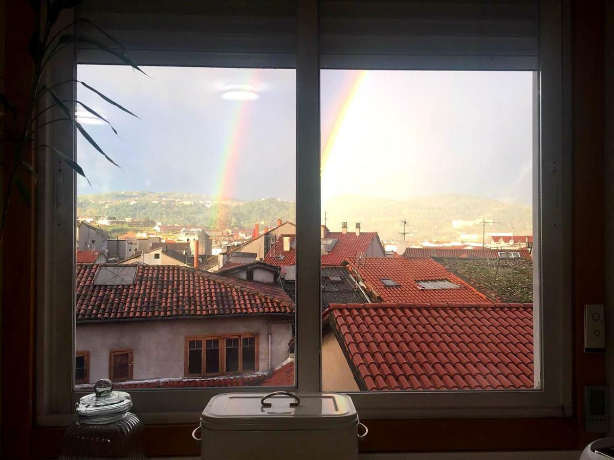 Duplex Luminoso Con Vistas En El Centro De Ourense Apartment Exterior photo
